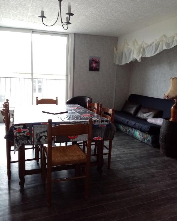 Sainte-Mere-Eglise Apartment | Chez charline