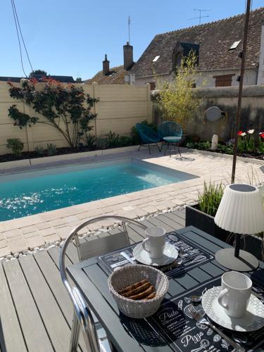 Cour-Cheverny House | Chez Chris