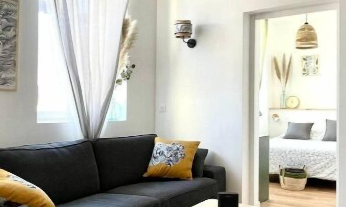 Saint-Amand-les-Eaux Apartment | Chez Clément et Mathilde -T2 Hyper Centre