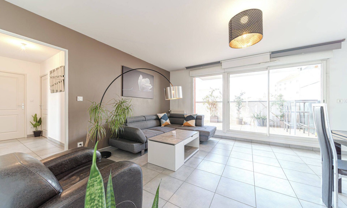 Les Poulettes Apartment | Chez Edouard Spacious 6 People Gratte Ciel