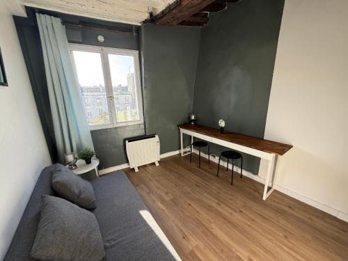 Les Halles Apartment | Chez Eric Studio au coeur de Châtelet