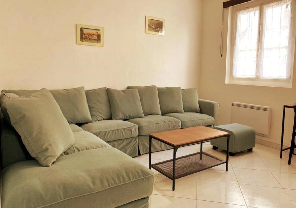 Elbeuf Apartment | Chez F&J