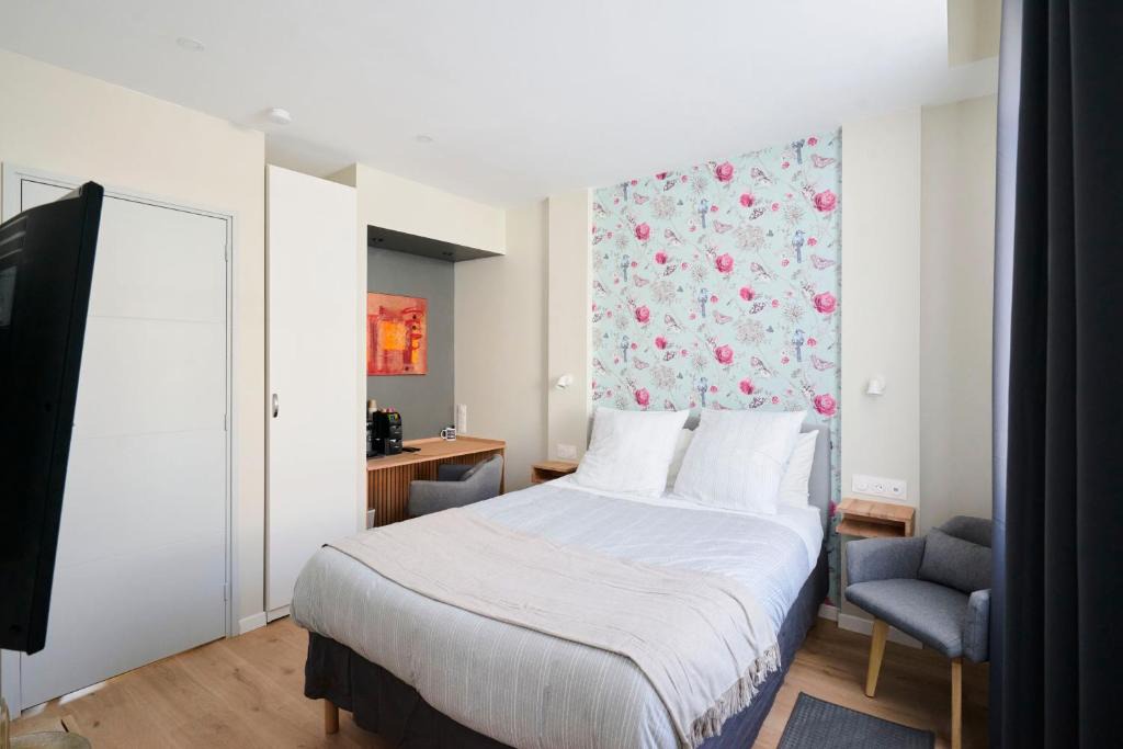Croix House | Chez Hervé