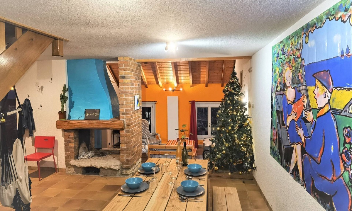 Arbois House | CHEZ INES - LOFT 2 to 8 persons