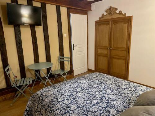 Laguian-Mazous House | Chez Isa et Geo