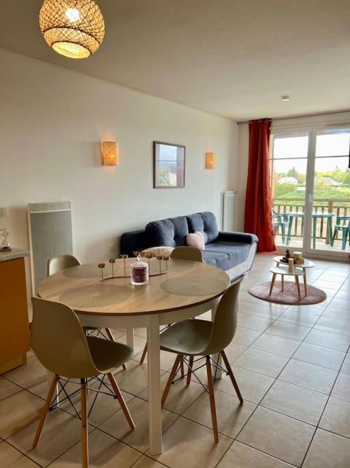 Levernois Apartment | Chez Jack-Résidence-Piscine-Sauna