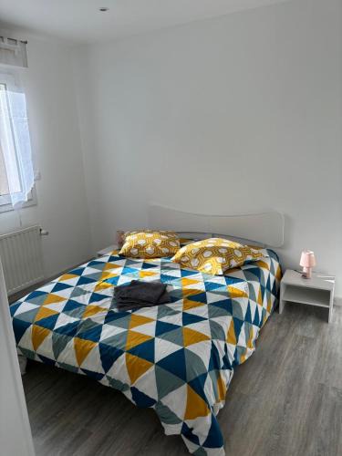 Seiches-sur-le-Loir House | Chez Jerome et carole