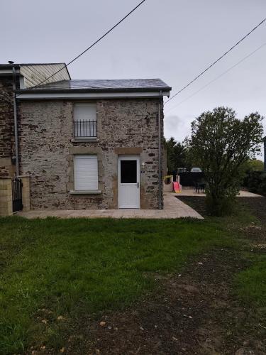 Bourg-Fidele Apartment | Chez JUSTINE