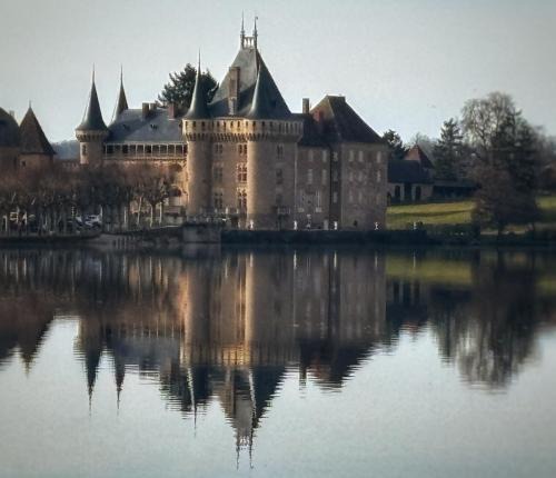 La Clayette Apartment | Chez Kapameï