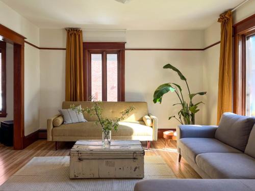 Lac-Megantic House | Chez Léo par Maison Dudley