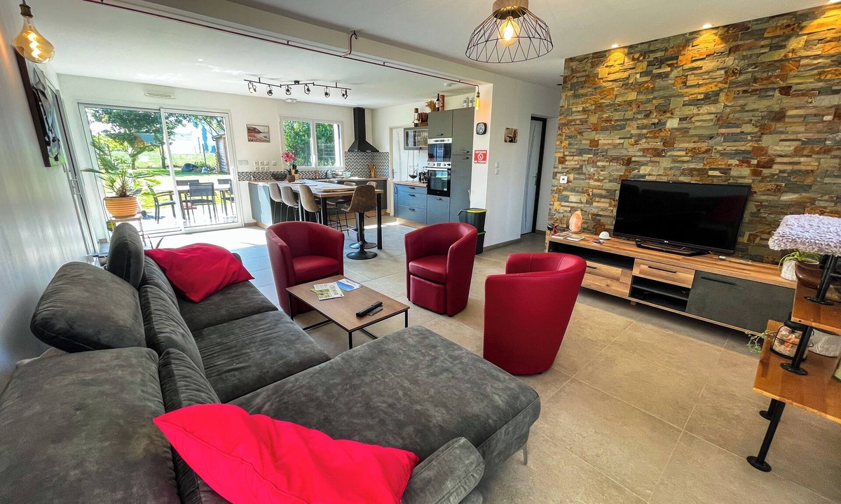 Audinghen House | Chez l'Aviateur, in the heart of France's "Les Deux Caps" World Heritage Site