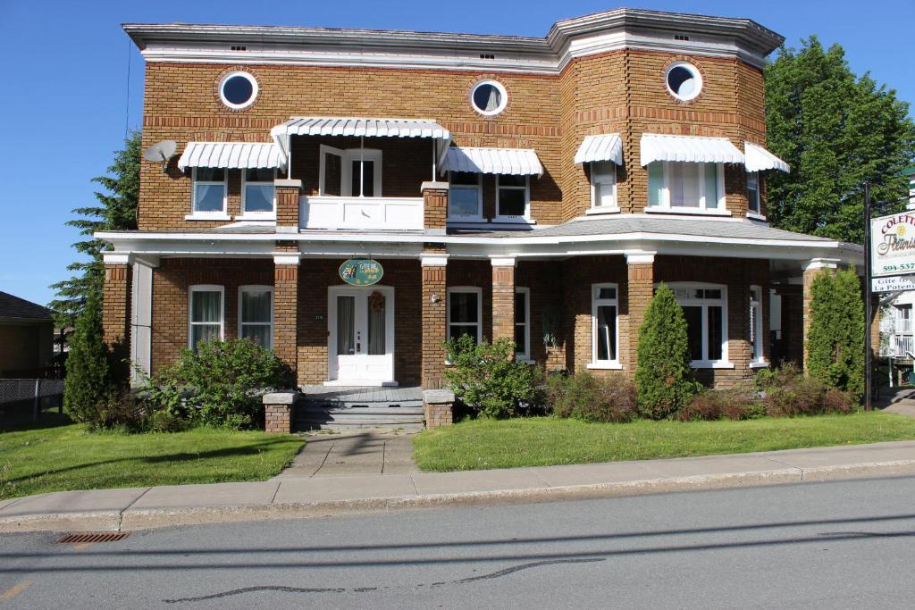 Saint-Prosper Bed & Breakfast | Chez l'Doc