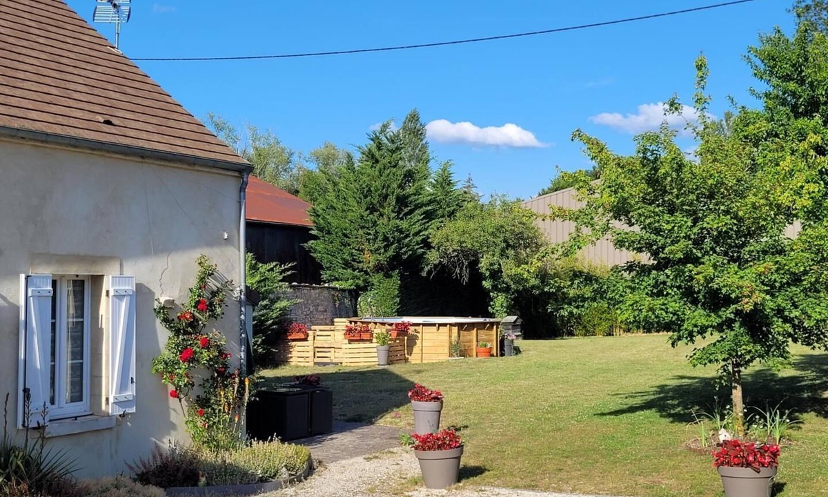 Noe-les-Mallets House | Chez la Francine - NOE LES MALLETS