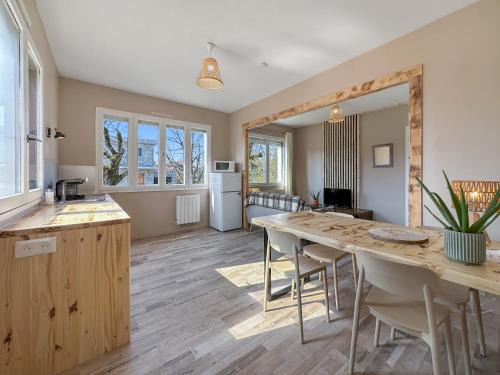 Saint-Jean-de Niost Apartment | Chez La Mamie