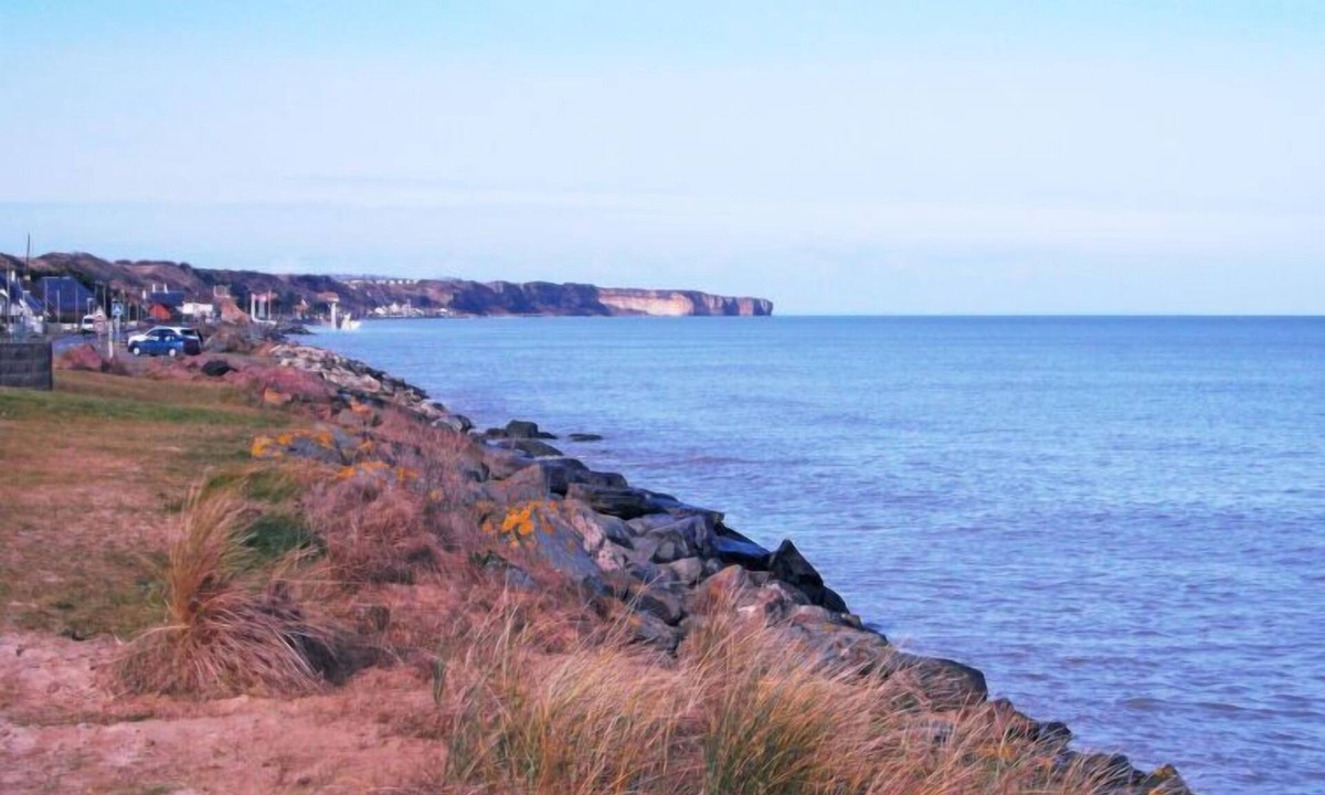 Saint-Laurent-sur-Mer House | Chez Laurette by Interhome