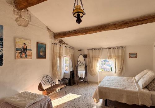 Servian House | Chez les artistes