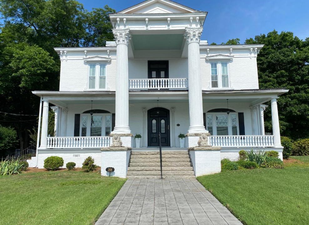 Reidsville Bed & Breakfast | Chez Lindsey Bed & Breakfast
