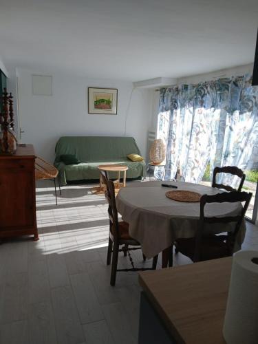 Arboussols Apartment | Chez Louise