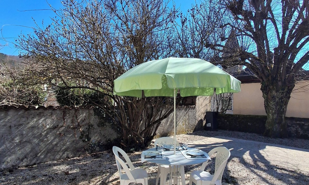 Charavines House | Chez Mamine, a house in the heart of the village