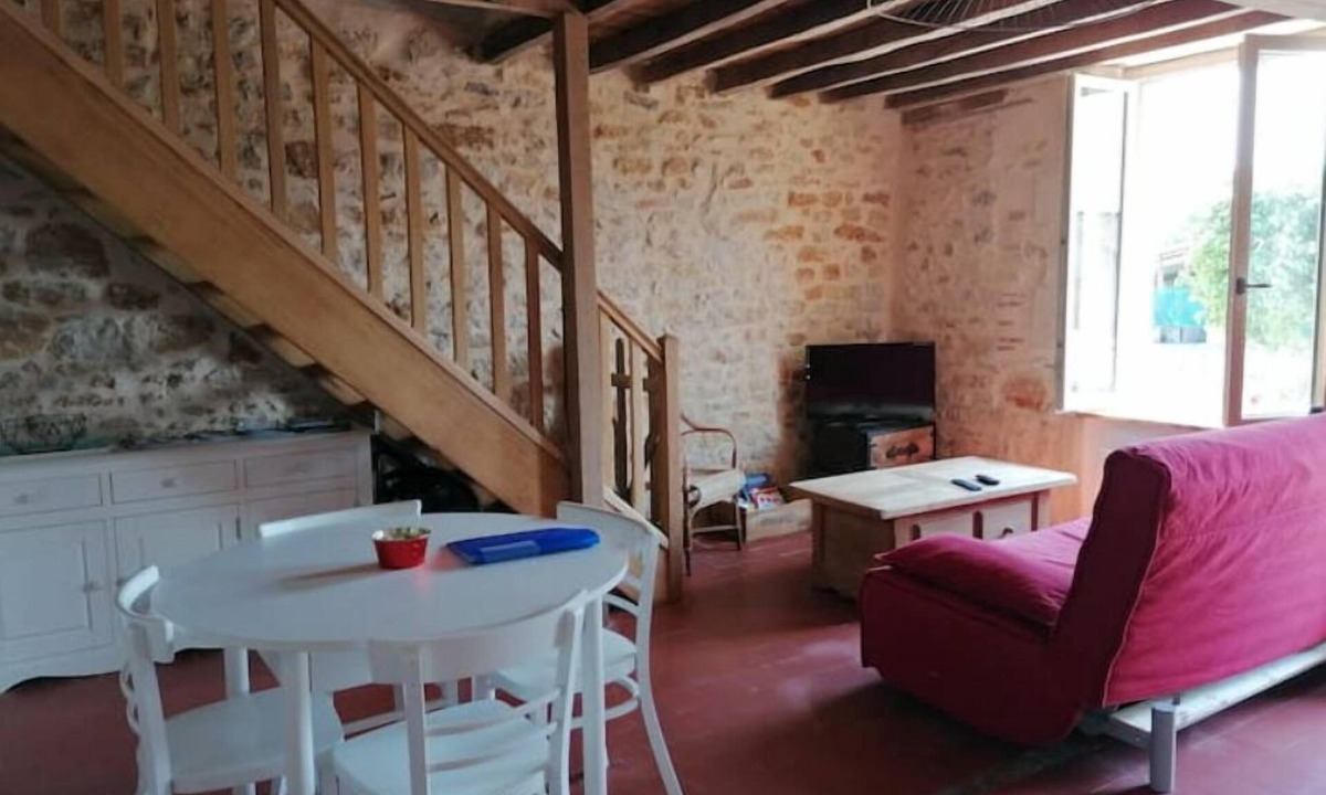 Dompierre-sur-Nievre House | "chez Marie et Lulu"