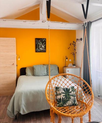 Gannat Apartment | Chez Mary Studio -Jungle