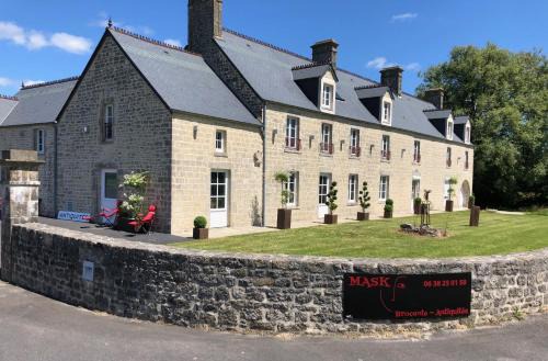 Yvetot-Bocage Bed & Breakfast | Chez MASK Brocante