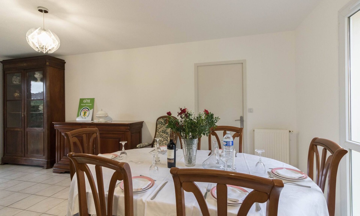 Revel House | Chez Maxou