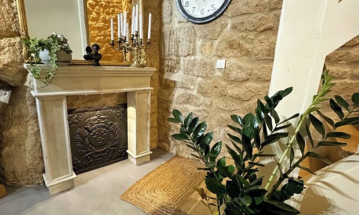 Les Patis House | Chez Millouz - Semi-troglodyte triplex