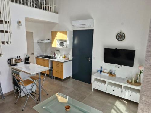 Montpeyroux Apartment | Chez Nadia