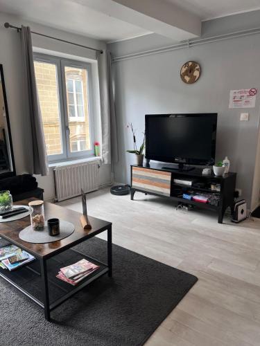 Sedan Apartment | Chez Nath House