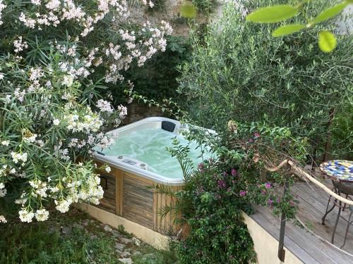 Poussan Apartment | Chez Nilou