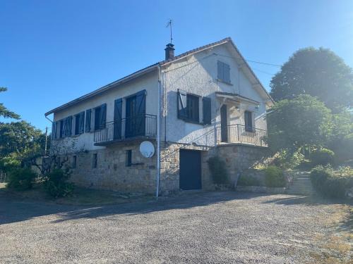 Servieres-le-Chateau House | Chez Nono et Nana