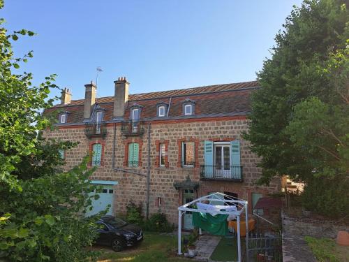 Usson-en-Forez Apartment | Chez Patrice et Marieline F3