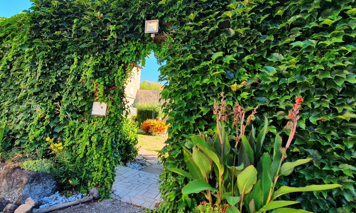 Remoncourt House | Chez Pierre