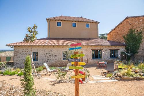 Solutre-Pouilly House | Chez Romain