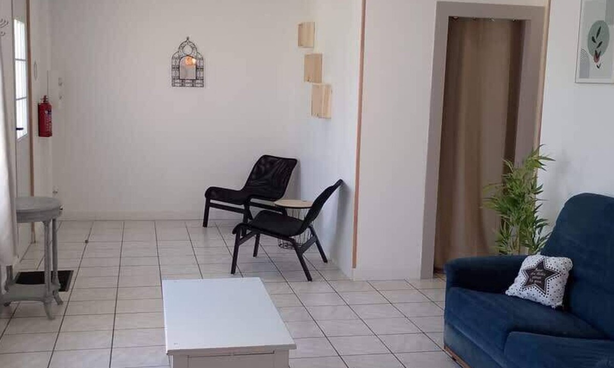 Noeux-les-Mines House | Chez Serge N°107, jardin, parking, animaux, 4 pers