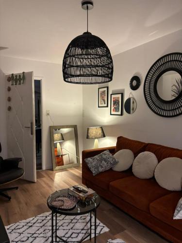 Bruyeres Apartment | chez Sherlock et Oscar