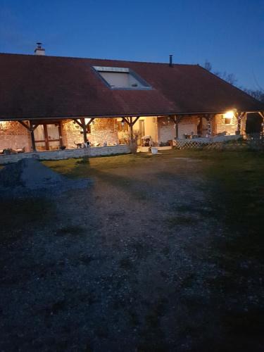 Saint-Gerand-de-Vaux House | Chez So et Compagnie