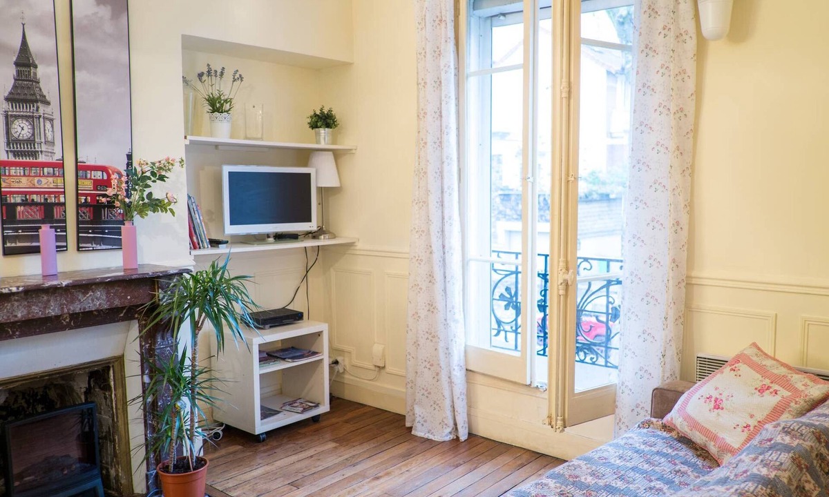 Amerique Apartment | Chez Virginie Superb apartment in a detached house