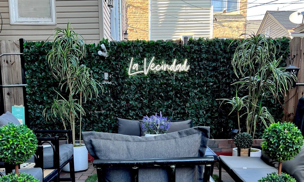 Heart of Chicago Apartment | Chic 1-bedroom apartment in phenomenal Chicago with WiFi, AC