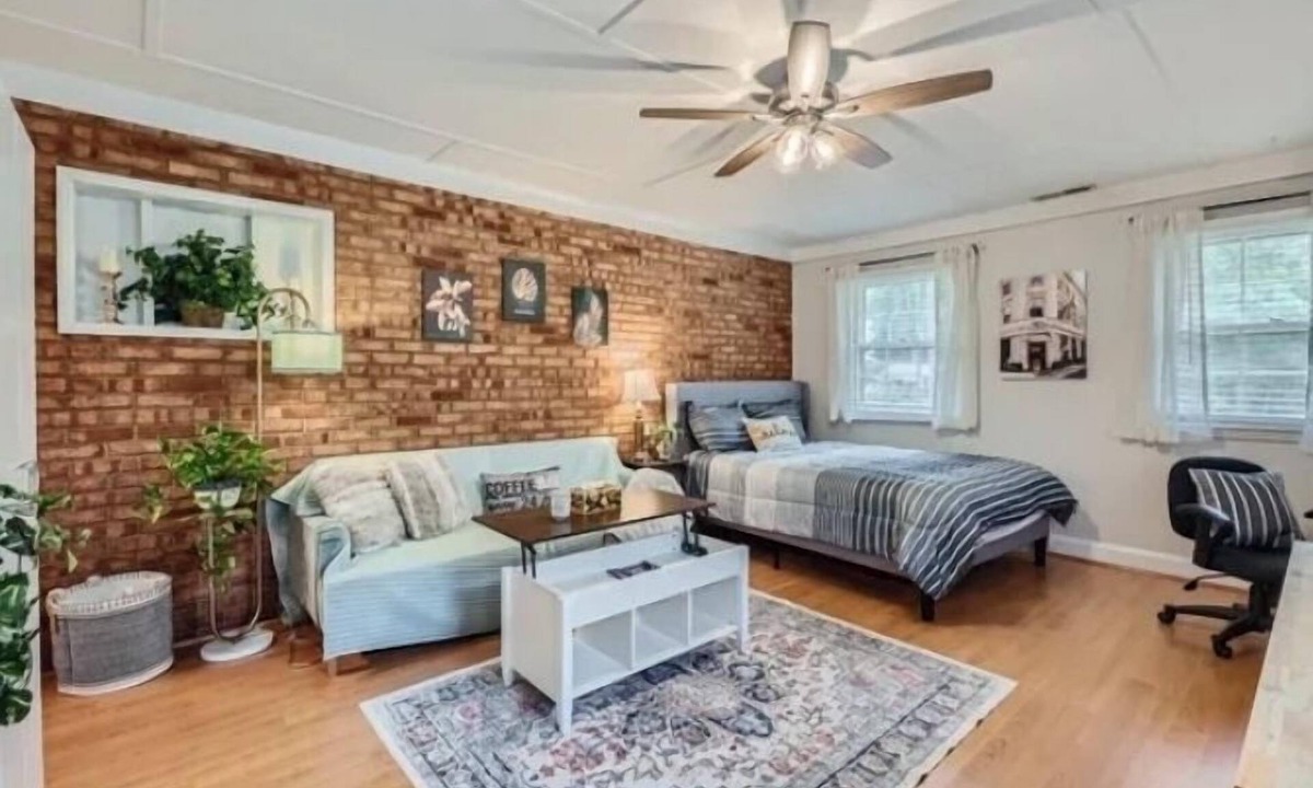 Southwest Raleigh Apartment | Chic 1-bedroom apartment in fabulous Cary location