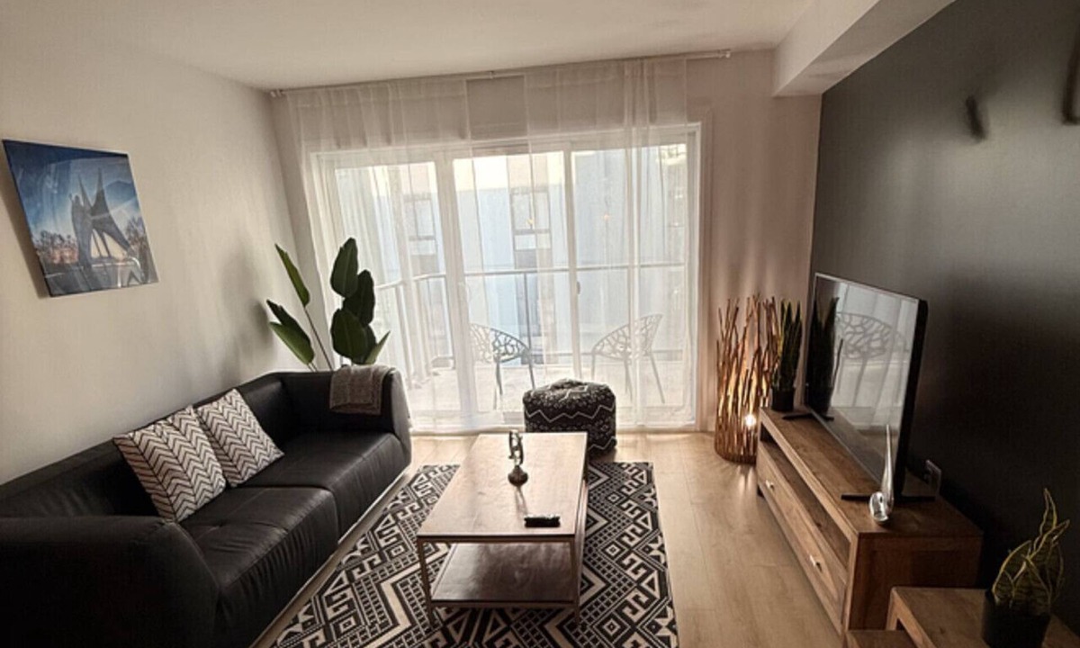 Plateau Apartment | Chic 1-Bedroom Suite near Downtown Quebec | Le Prisme