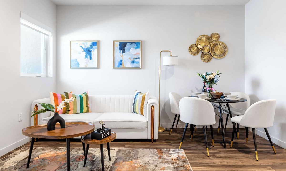 West Hollywood Bed & Breakfast | Chic 1BD in W Hollywood | Free Parking, Gym&Lounge