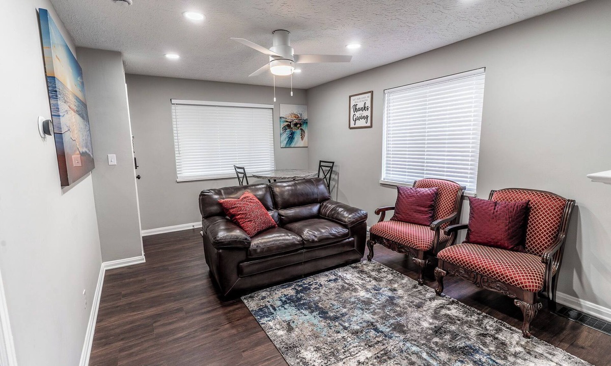 Kettering Apartment | Chic 2-bd Extended Stay Apt in fabulous Kettering.
