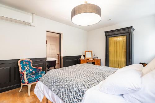 Sannois Apartment | Chic 2bedroom 70m2 15minutes of Paris Parking