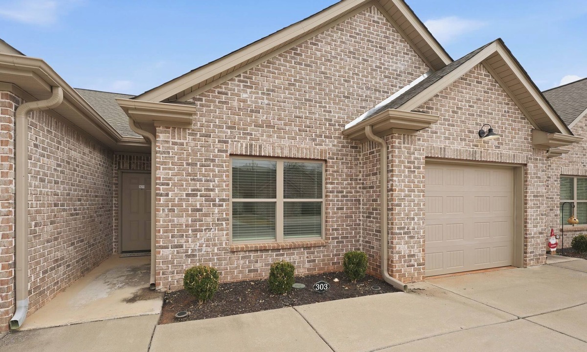 Madison Apartment | Chic 2BR/2BA Home · Great Location