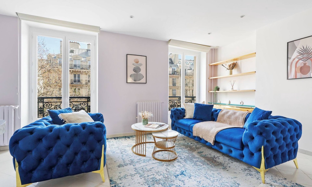 Les Halles Apartment | Chic 2BR Near Le Louvre & Palais Royal