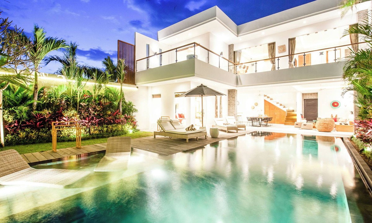 Berawa Cottage | Chic 2BR Villas, Brawah Hub, 300m to Coastal Bliss