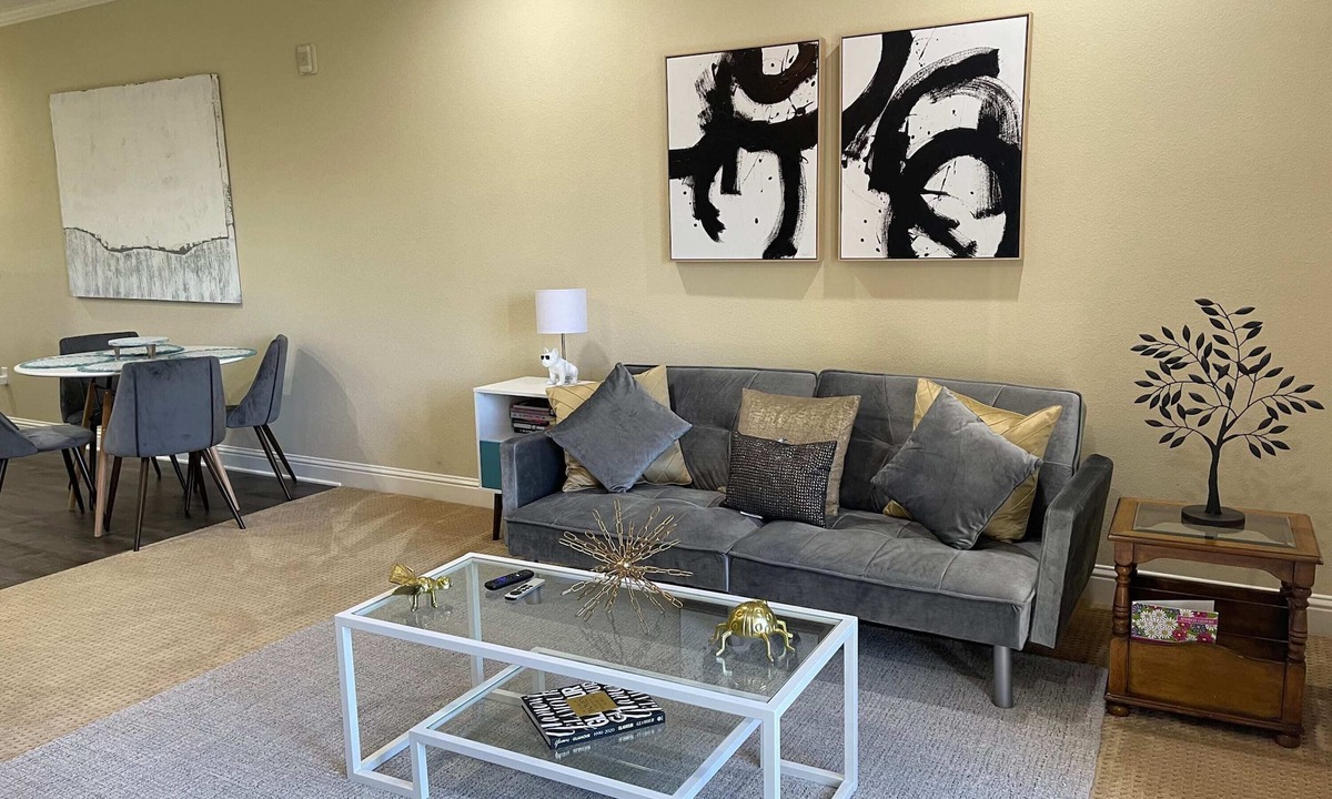 Santa Clara Apartment | Chic 2BR W/balcony, GREAT location 2FREEParking