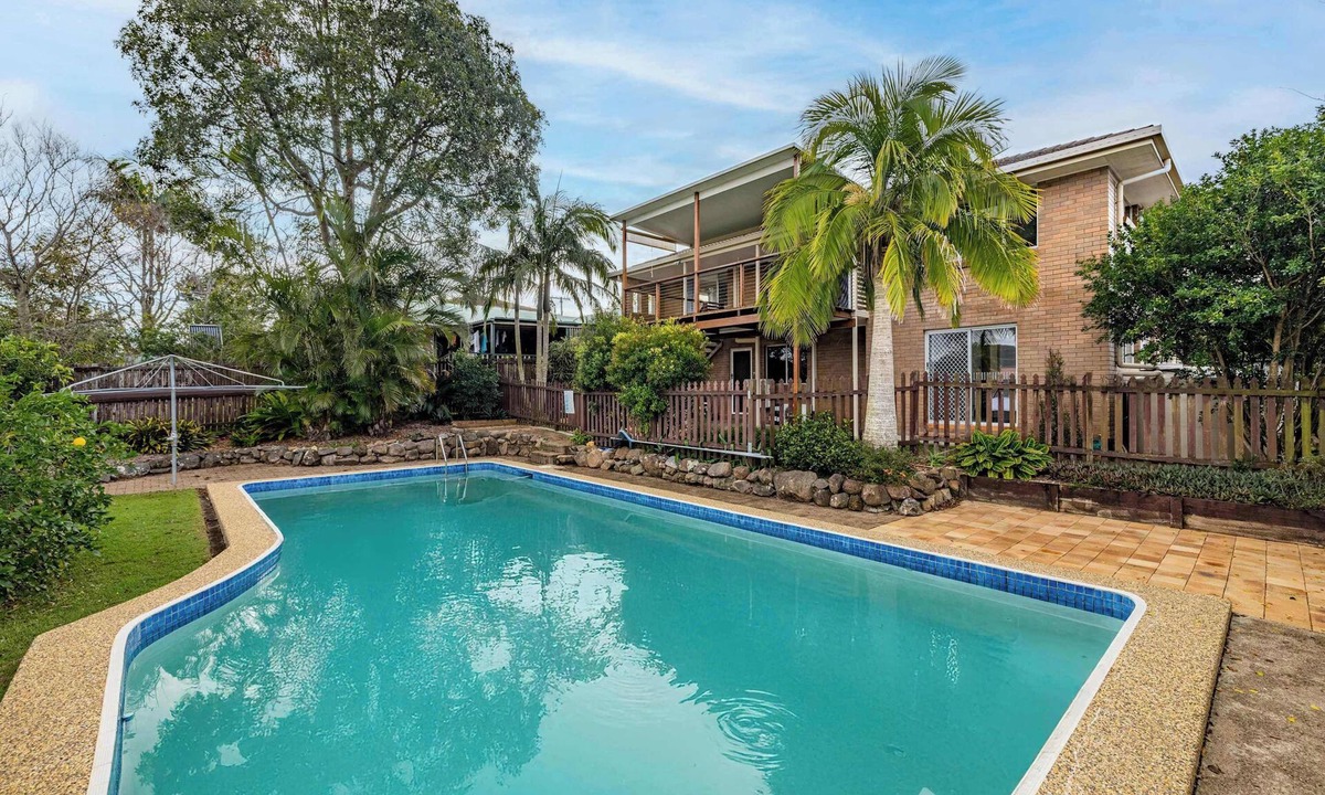 Rochedale South House | Chic 3BR Home with Pool in Rochedale South